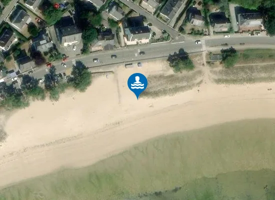 Satellite image of LE MEN DU