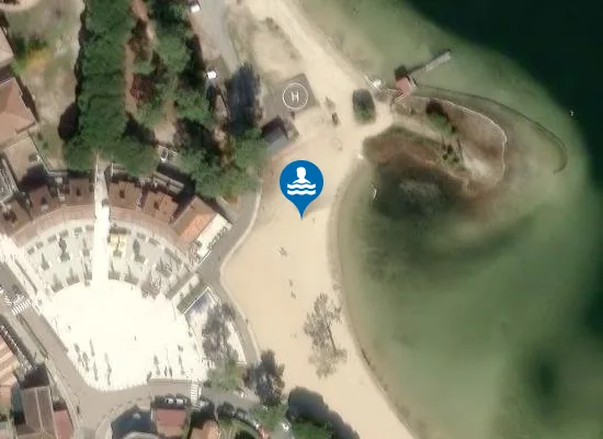 Satellite image of MAUBUISSON