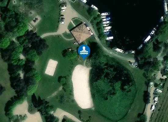 Satellite image of BAIGNADE AMENAGEE DE FONTET