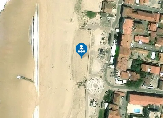 Satellite image of LES AILES