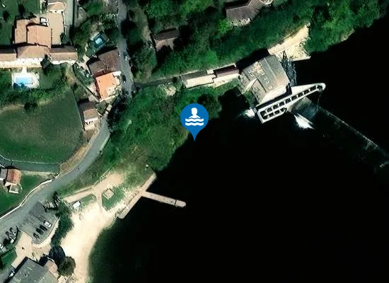 Satellite image of PLAGE MUNICIPALE LOT