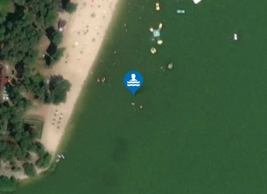 Satellite image of MÁCHOVO JEZERO - PLÁŽ STARÉ SPLAVY