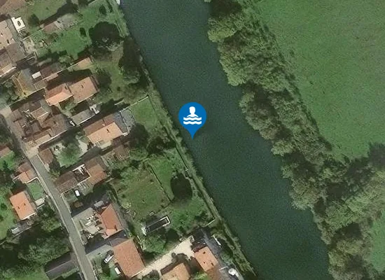 Satellite image of BAIGNADE AMENAGEE RIVE GAUCHE CHARENTE