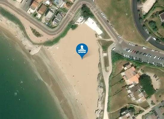 Satellite image of PLAGE DU CHAY