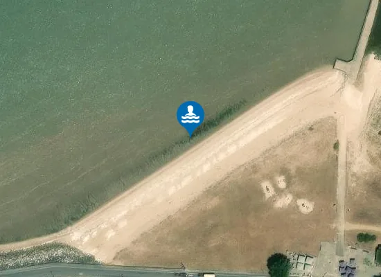 Satellite image of PLAGE DU FRONT DE MER