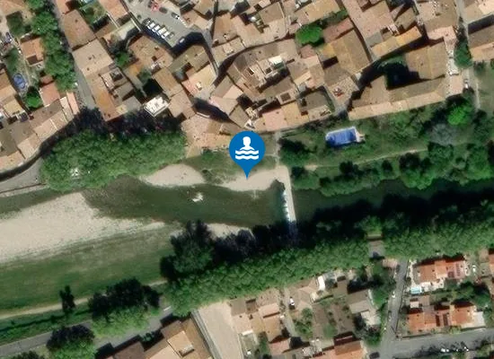 Satellite image of LE GUE SUR LA CESSE