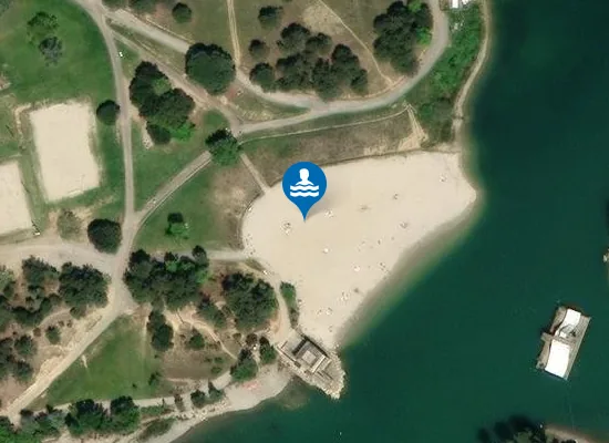 Satellite image of LAC DE LA CAVAYERE