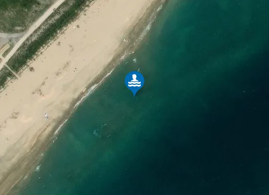 Satellite image of PLAGE DES TROIS DIGUES