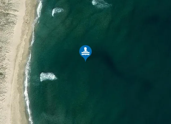 Satellite image of PLAGE DES 3 COLONNES