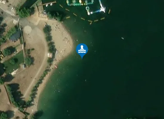 Satellite image of PLAGE PUBLIQUE