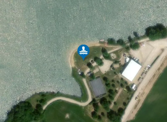 Satellite image of PLAN D'EAU DU VAL DE LENNE