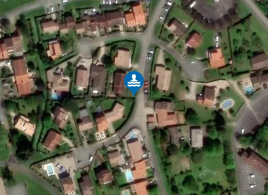 Satellite image of RIVIERE TARN AIGUELEZE