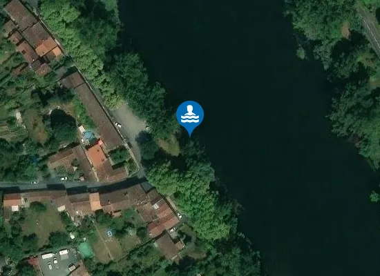 Satellite image of BAIGNADE DES AVALATS Lo Capial