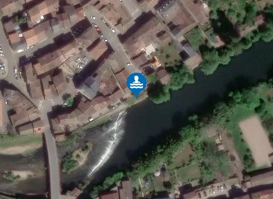 Satellite image of VIAUR AU PONTON