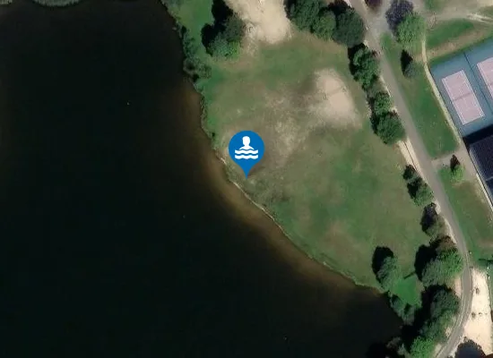 Satellite image of PLAN D'EAU DE ST REMY : COTE TENNIS