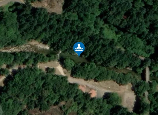 Satellite image of LA BORNE AU CAMPING LE CEYTROU