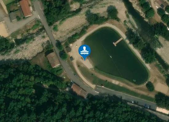 Satellite image of LA SALIOUSE A LA PLAGE DE ST MARTIN