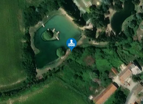 Satellite image of ETANG DU PERE EUGENE