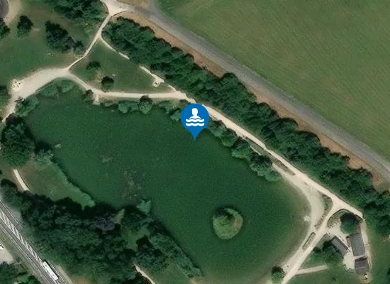 Satellite image of PLAN D'EAU CHALLES LES EAUX