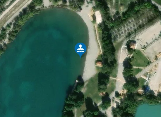 Satellite image of PLAN D'EAU DES BUISSONNADES