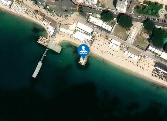 Satellite image of PONTON COURBET