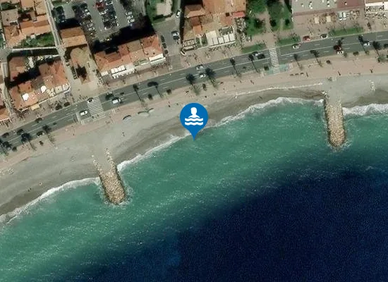 Satellite image of DE L'EGLISE