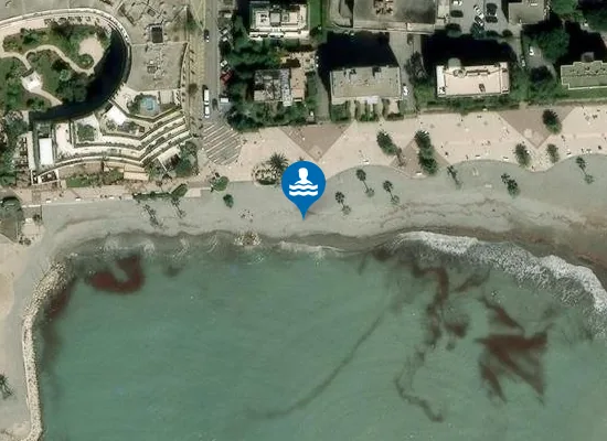 Satellite image of LES FLOTS BLEUS