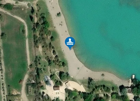 Satellite image of Lac de peyrolles