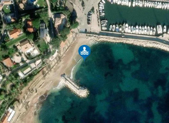 Satellite image of PLAGE PENO