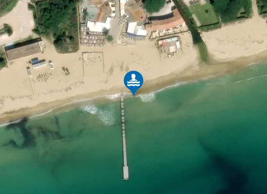 Satellite image of PLAGE LA DOUANE DEBARQUEMENT