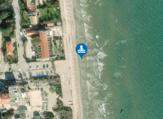 Satellite image of PLAGE LA BERGERIE