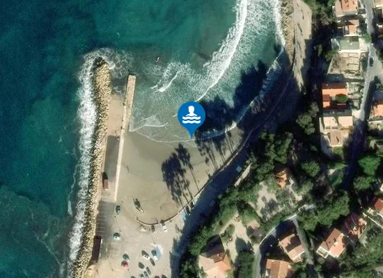 Satellite image of PLAGE LA MADRAGUE DE SAINT-CYR