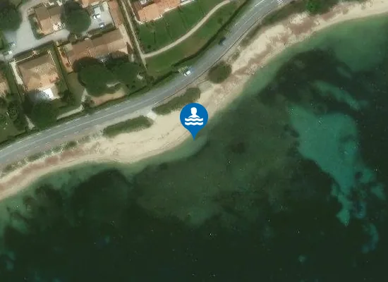Satellite image of LA MADRAGUE