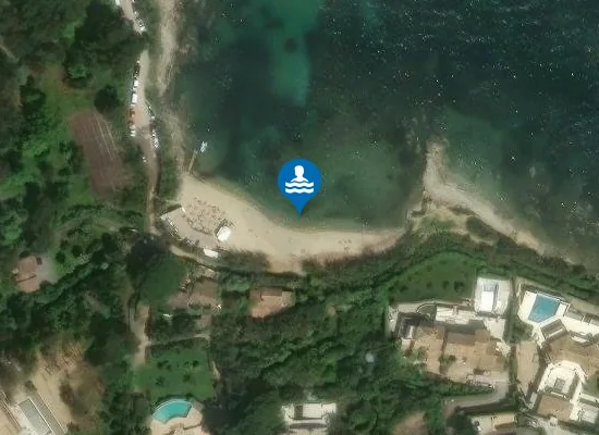 Satellite image of LES GRANIERS