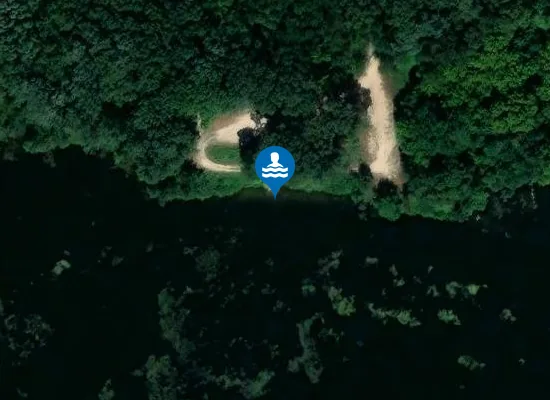 Satellite image of PLAN D'EAU DU REVESTIDOU