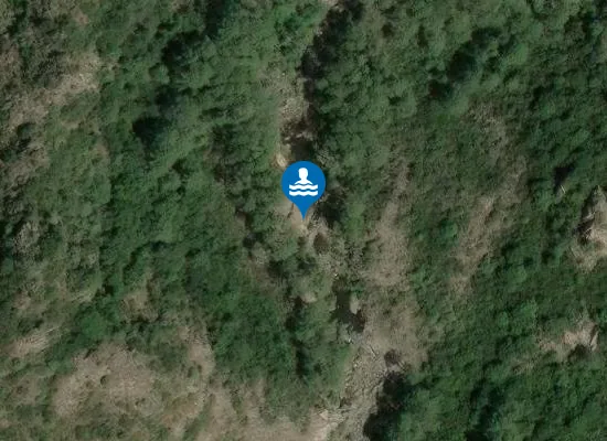 Satellite image of AMONT RETENUE