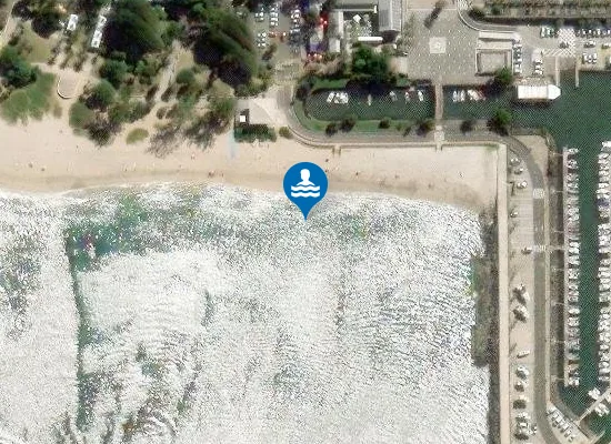 Satellite image of PLAGE CENTRE VILLE DE SAINT-PIERRE