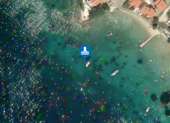 Satellite image of PLAZA PETRAC