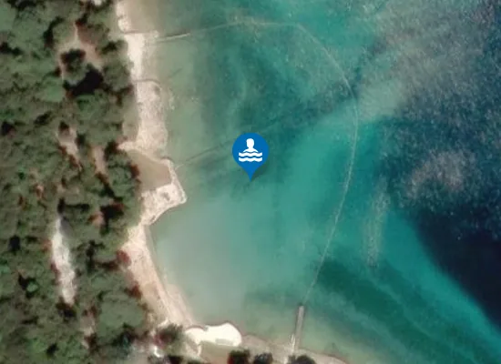 Satellite image of NACIONALNI PARK BRIJUNI CENTRALNA PLAZA DRVENI MOLO