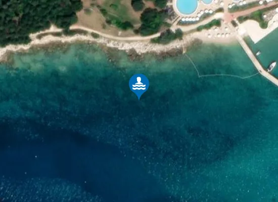 Satellite image of CRVENI OTOK ISPOD VANJSKIH BAZENA