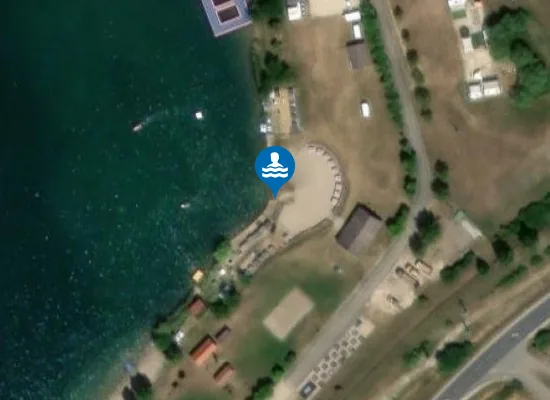 Satellite image of VADNAI-TO VADNA-PARK 2. STRAND