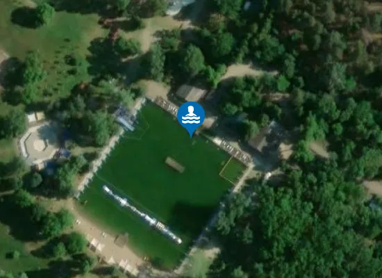 Satellite image of SZIKSOSFURDO STRAND ES KEMPING VIZTERULETE -TOMEDENCE-