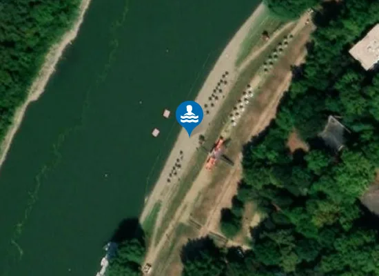 Satellite image of SZOLNOK TISZA-PARTI STRAND