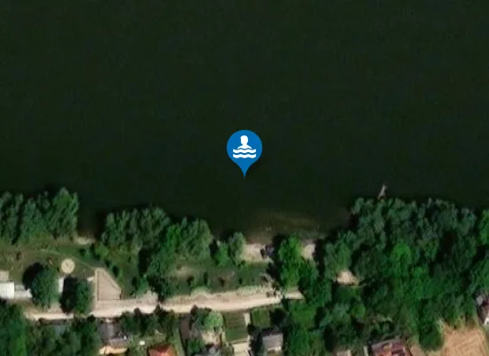 Satellite image of DUNA FOLYO KOMAROM KOPPANYMONOSTORI PARTSZAKASZ