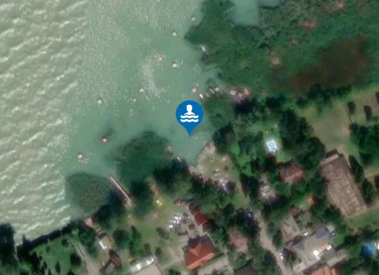 Satellite image of BALATON BALATONFENYVES ISTVAN KIRALY UTCAI STRAND