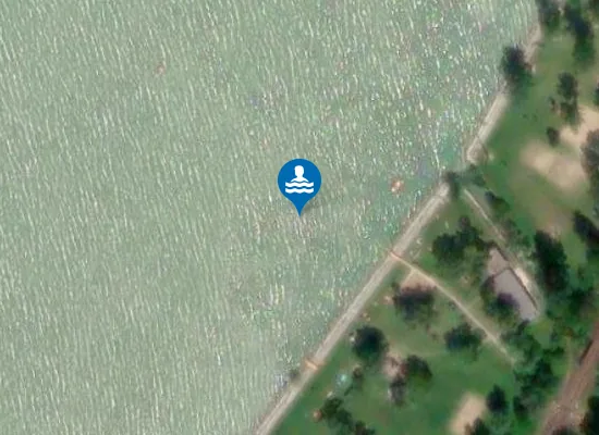 Satellite image of BALATON FONYOD-ALSOBELATELEP NAPSUGAR KEMPING ES UDULOFALU