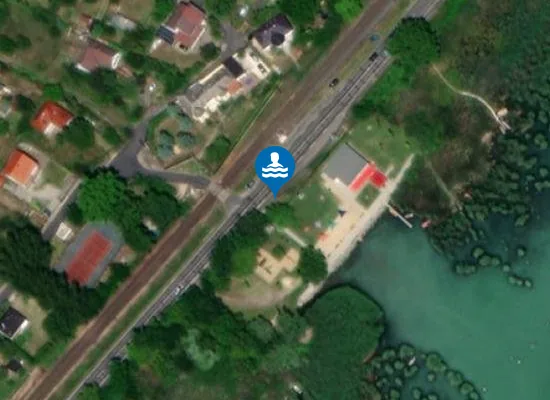 Satellite image of BALATON BADACSONYTOMAJ BANYASZ STRAND