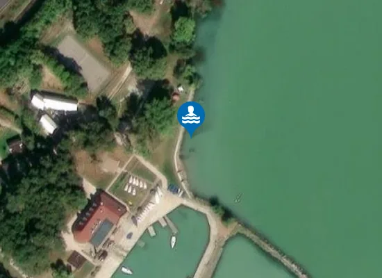 Satellite image of BALATON REVFULOP MATHIAS CORVINUS COLLEGIUM VITORL?SKIKOTO FURDOHELYE