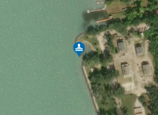 Satellite image of BALATON BALATONAKARATTYA GUMIRADLI STRAND