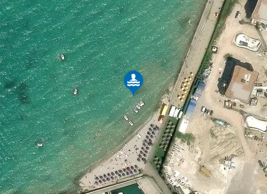 Satellite image of LUNGOLAGO GARIBALDI 1